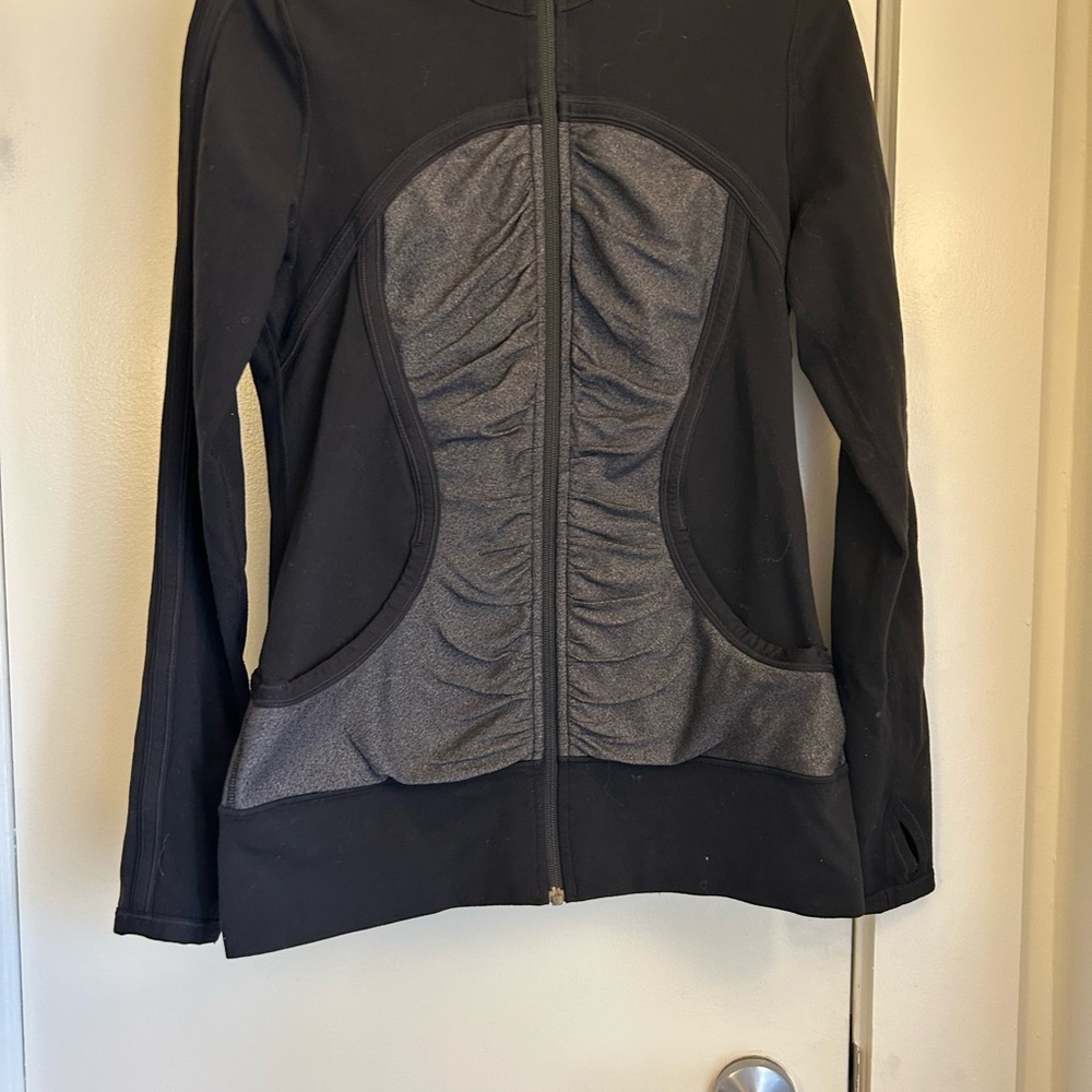 Lululemon Black and Gray Jacket